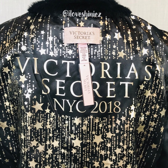 •Victoria's Secret• VSFS2018 NYC Faux Fur Jacket S - Picture 9 of 9